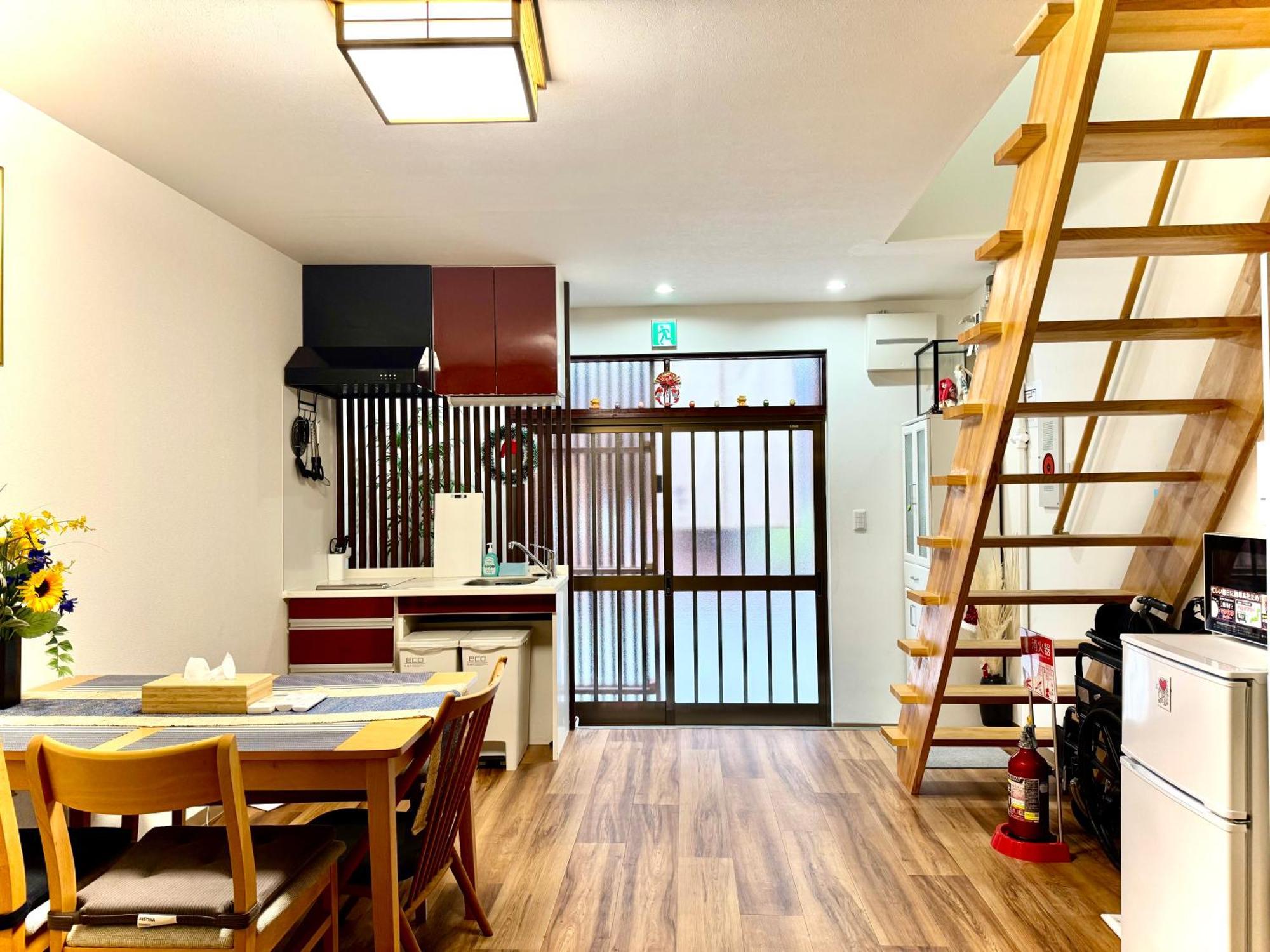 Villa 大阪站 梅田核心商圈 车站步行3分钟 100平超大獨棟别墅 适合家庭 团体